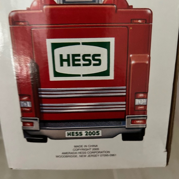 2005 hess emergency truck with rescue vehicle - Picture 1 of 2